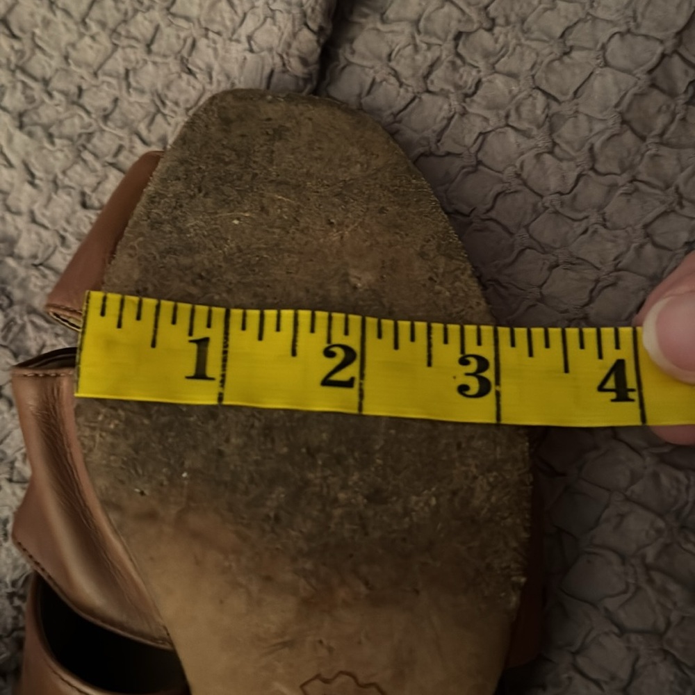 Enzo Angiolini chestnut Leather Sandals with back strap. - Picture 16 of 16